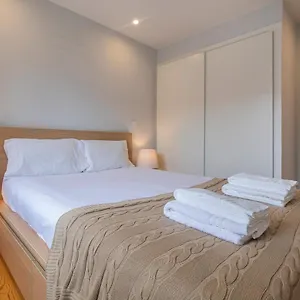 Appartamento Graceful 2bdr Duplex By Lovelystay, Lisbona