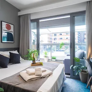 https://estudio-moderno-e-charmoso-em-pinheiros.topsaopaulohotels.com
