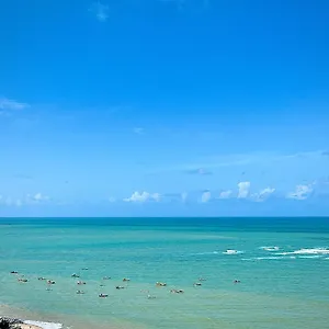 https://belissimo-flat-a-50-mts-da-praia-em-candeais-ao-lado-de.portodegalinhashotels.com