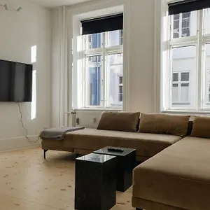 https://prime-location-newly-renovated-apt-next-to-dk.copenhagenhotelselect.com
